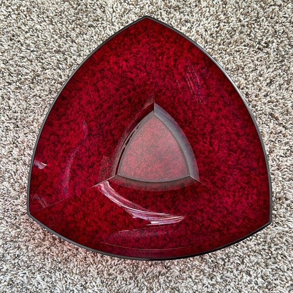Tupperware Red Triangular Bowl - Picture 2 of 9